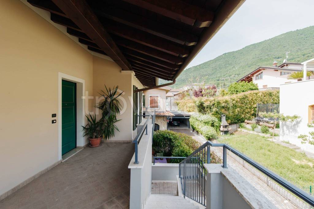 appartamento in vendita a Botticino in zona Botticino Sera