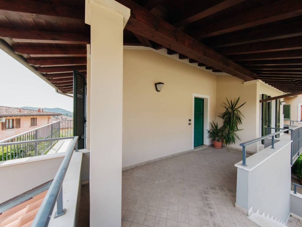 appartamento in vendita a Botticino in zona Botticino Sera
