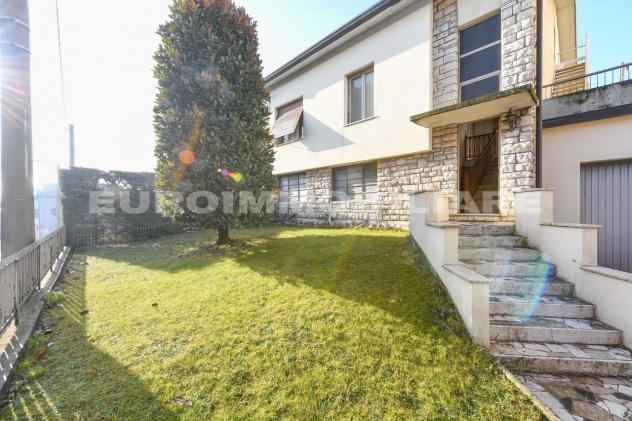 appartamento in vendita a Botticino in zona Botticino Sera