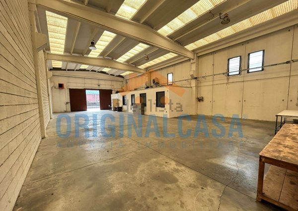 capannone in vendita a Botticino