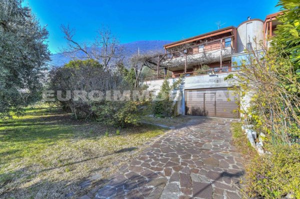 casa indipendente in vendita a Botticino in zona Botticino Sera