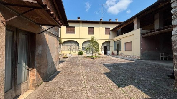 appartamento in vendita a Botticino in zona Botticino Sera