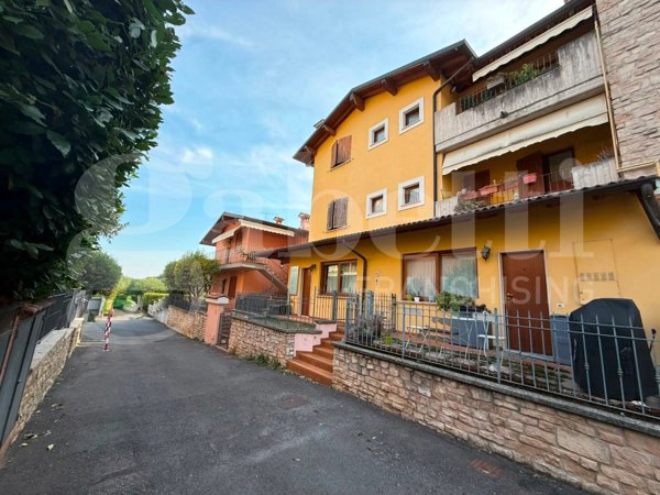 appartamento in vendita a Botticino in zona Botticino Mattina