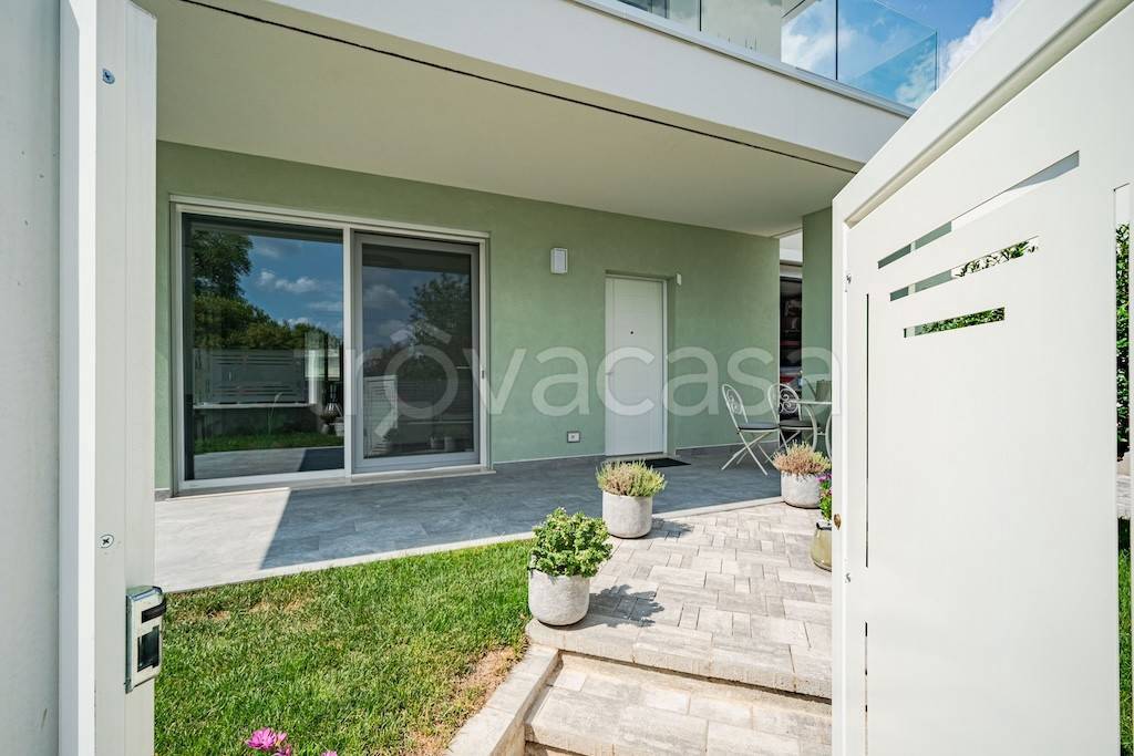 appartamento in vendita a Botticino in zona Botticino Mattina