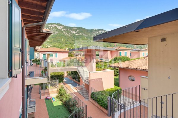 appartamento in vendita a Botticino in zona Botticino Sera