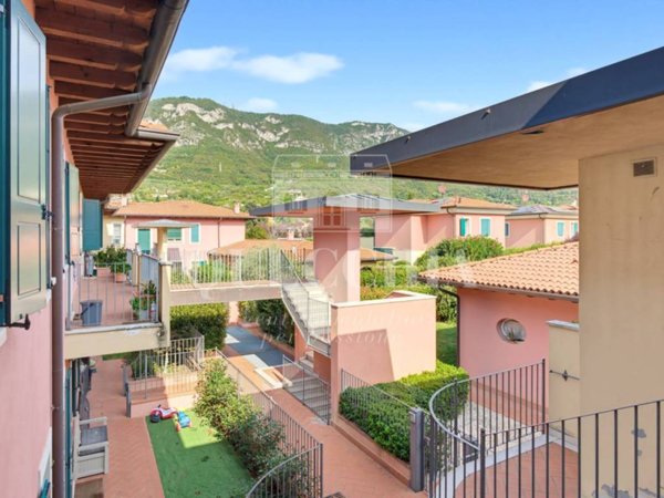 appartamento in vendita a Botticino in zona Botticino Sera