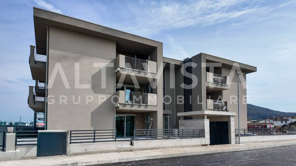 appartamento in vendita a Botticino in zona Botticino Sera