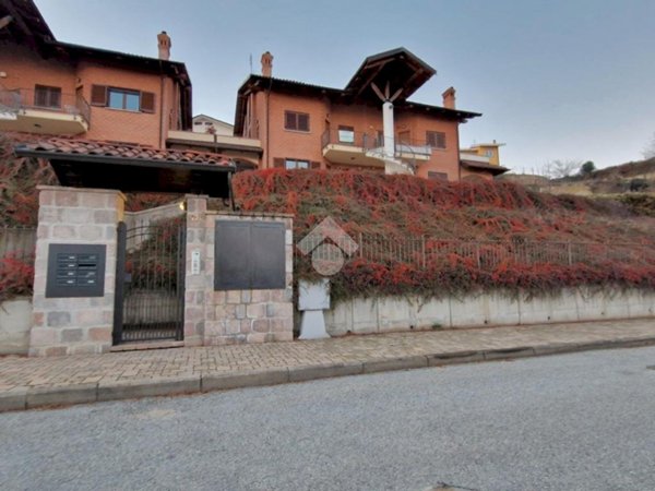 appartamento in vendita a Castagneto Po in zona Ossole