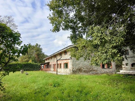 appartamento in vendita a Castagneto Po in zona San Genesio