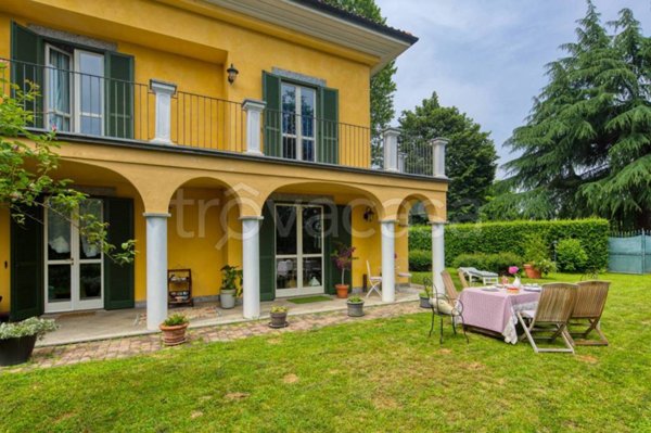 casa indipendente in vendita a Castagneto Po in zona San Genesio