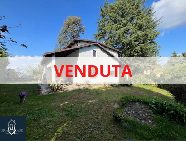 casa indipendente in vendita a Castagneto Po in zona San Genesio