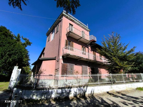 casa indipendente in vendita a Castagneto Po in zona San Genesio