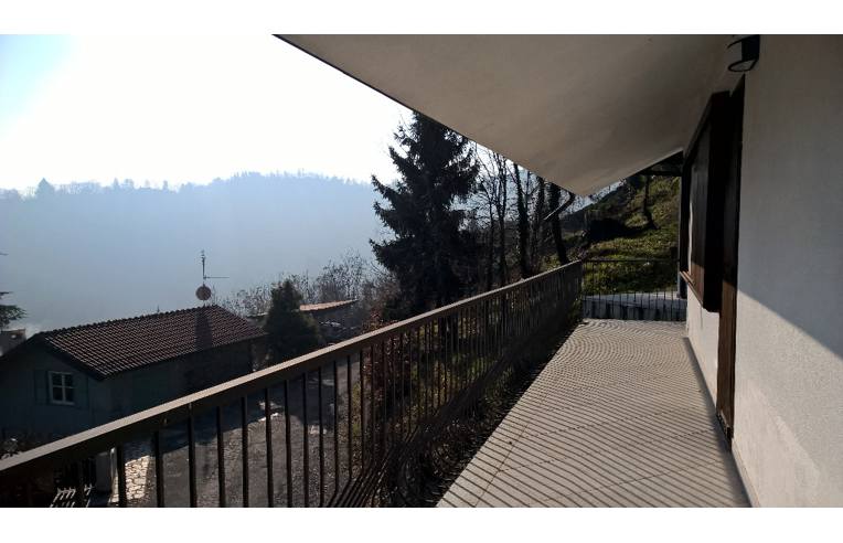 casa indipendente in vendita a Castagneto Po in zona San Genesio