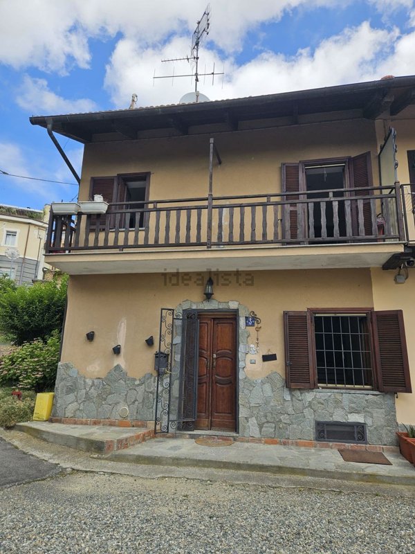 appartamento in vendita a Castagneto Po in zona Cimenasco