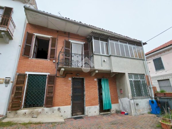 casa indipendente in vendita a Castagneto Po in zona Cimenasco