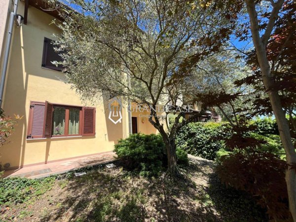 casa indipendente in vendita a Castagneto Po in zona Cimenasco