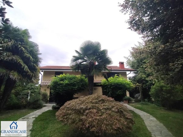 casa indipendente in vendita a Castagneto Po in zona San Genesio