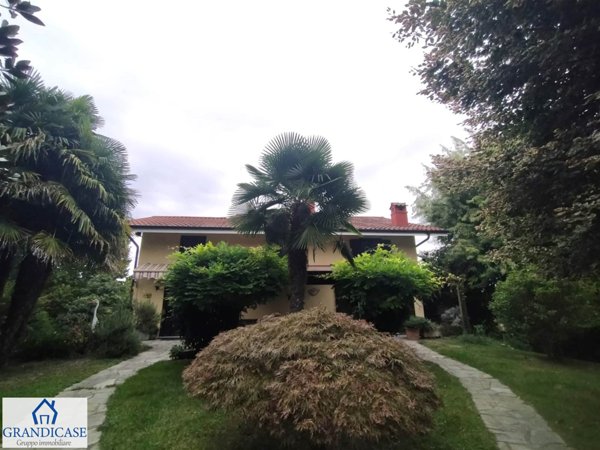 casa indipendente in vendita a Castagneto Po in zona San Genesio
