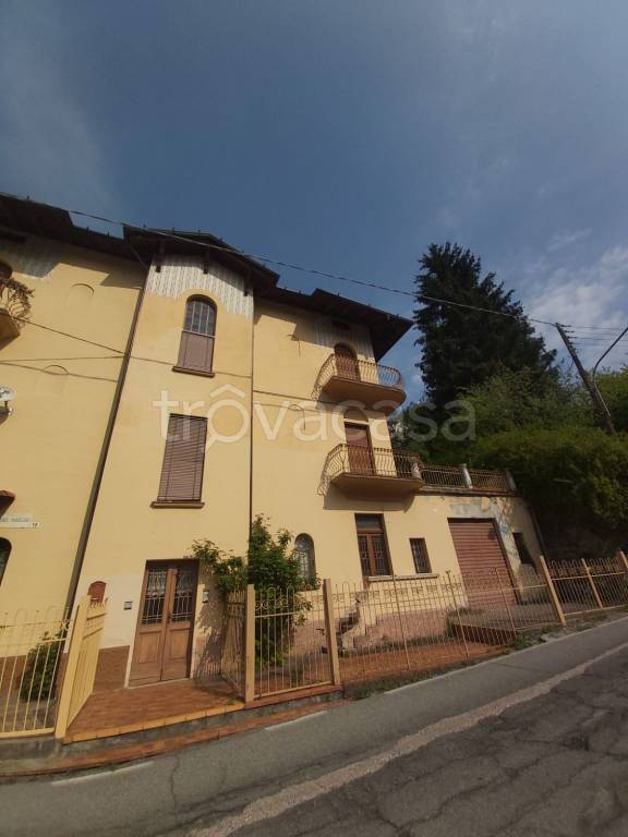 casa indipendente in vendita a Bovegno