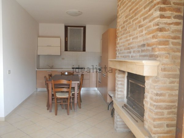 casa indipendente in vendita a Bovegno