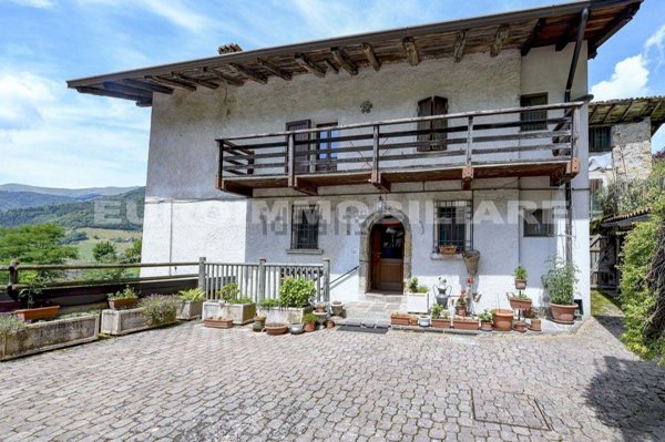 casa indipendente in vendita a Bovegno in zona Ludizzo