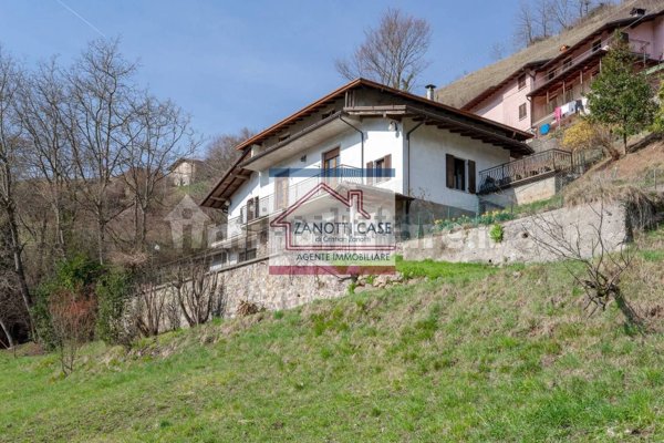 casa indipendente in vendita a Bovegno