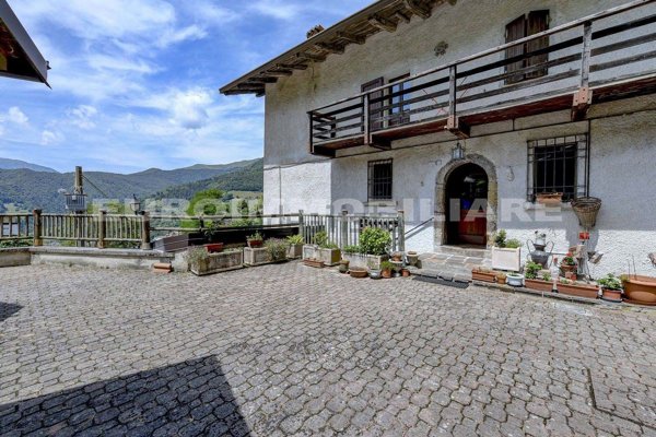 casa indipendente in vendita a Bovegno in zona Ludizzo