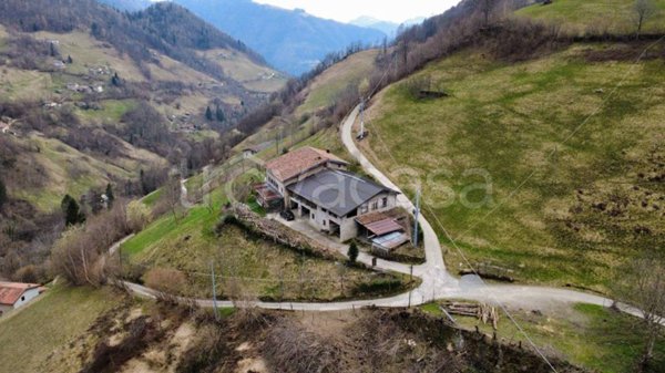 casa indipendente in vendita a Bovegno