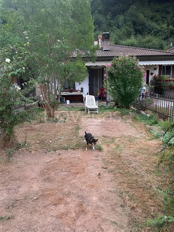 casa indipendente in vendita a Bovegno in zona Ludizzo