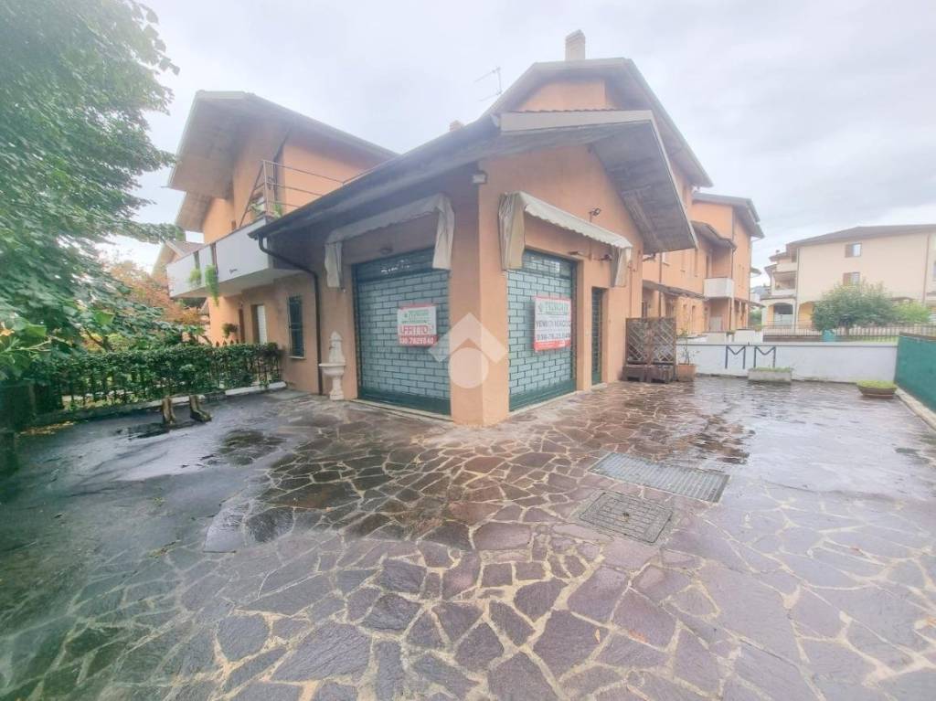 negozio in vendita a Bovezzo