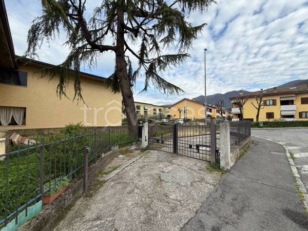 locale di sgombero in vendita a Bovezzo