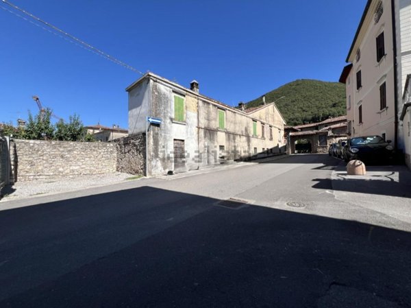 casa indipendente in vendita a Bovezzo