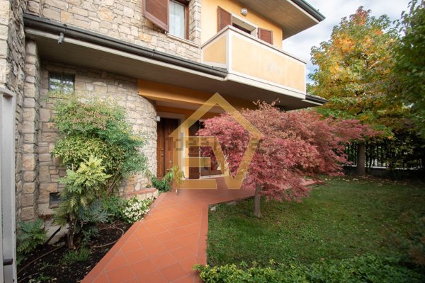 casa indipendente in vendita a Bovezzo