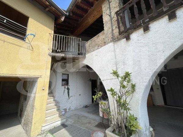 intera palazzina in vendita a Bovezzo