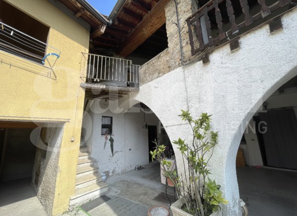 intera palazzina in vendita a Bovezzo