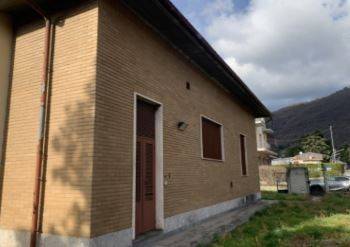 locale commerciale in vendita a Bovezzo