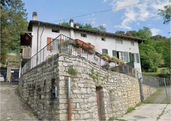 casa indipendente in vendita a Bovezzo