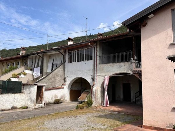 casa indipendente in vendita a Bovezzo