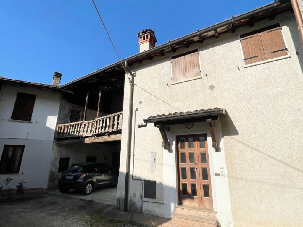 appartamento in vendita a Bovezzo in zona Conicchio