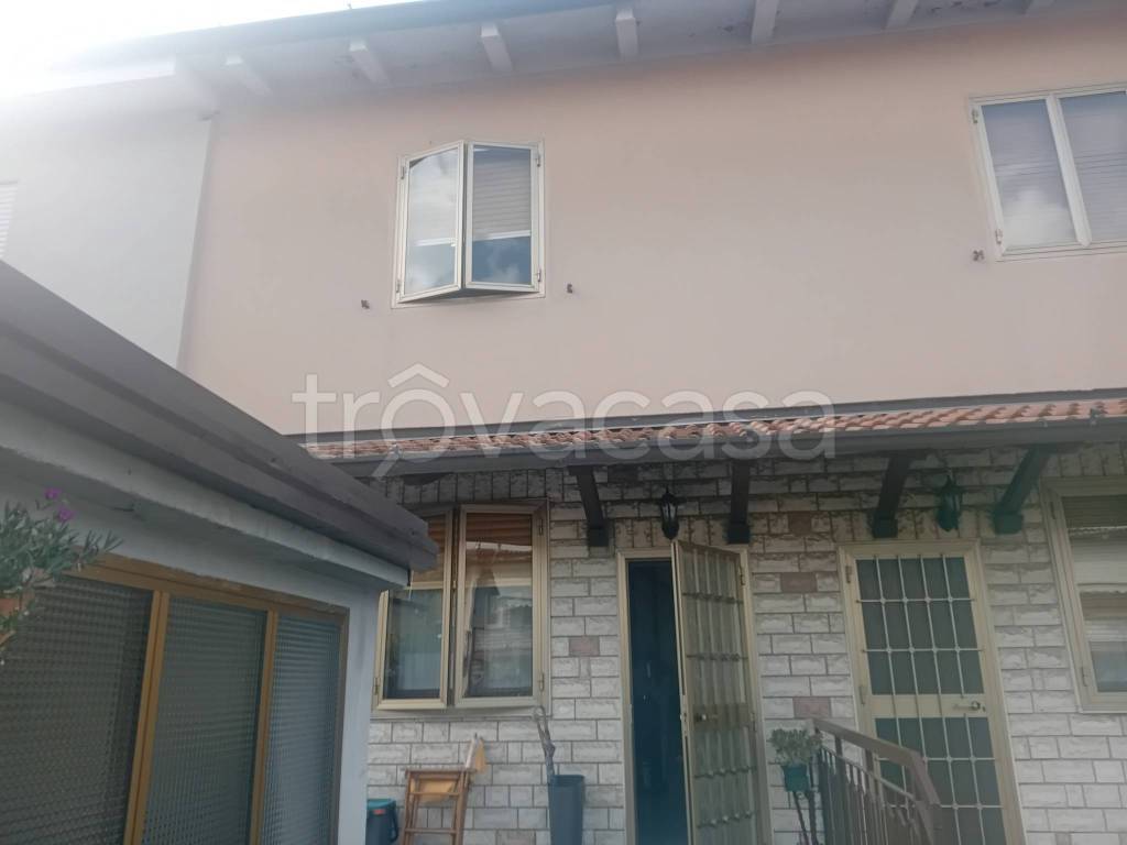 casa indipendente in vendita a Bovezzo in zona Conicchio