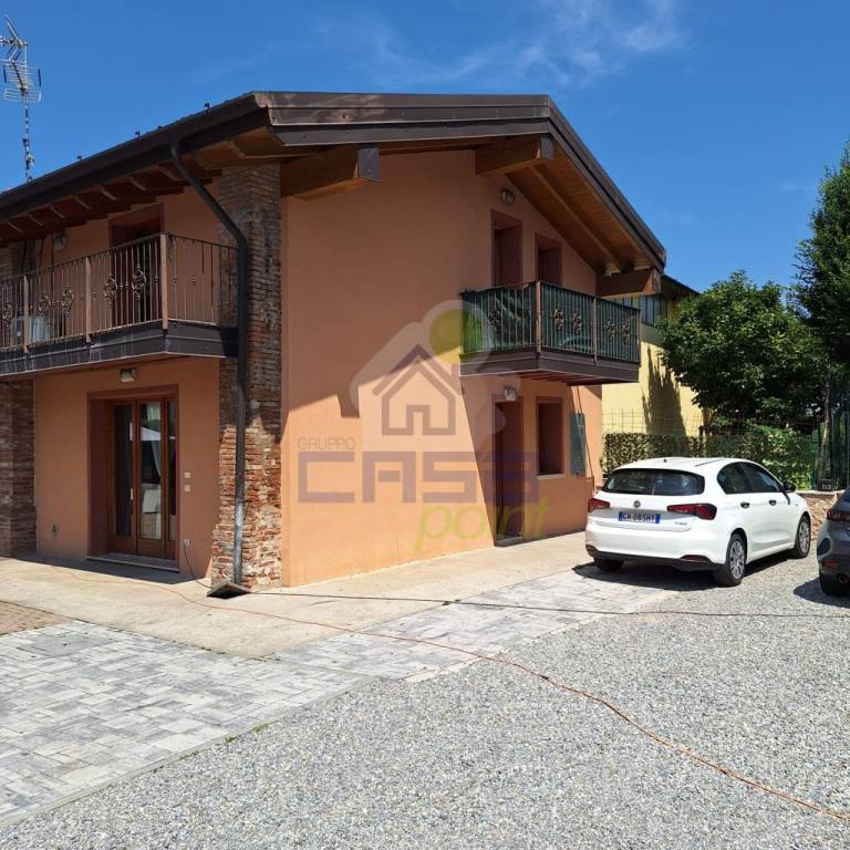 casa indipendente in vendita a Brandico