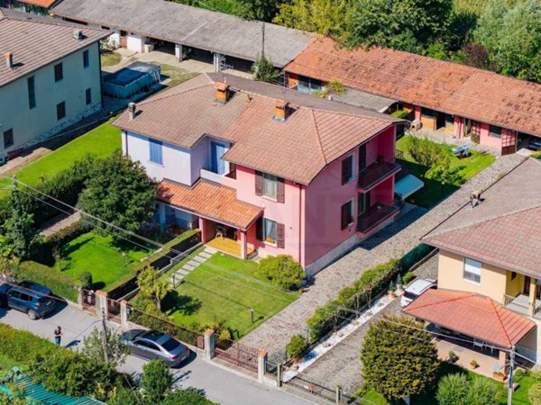casa indipendente in vendita a Brandico