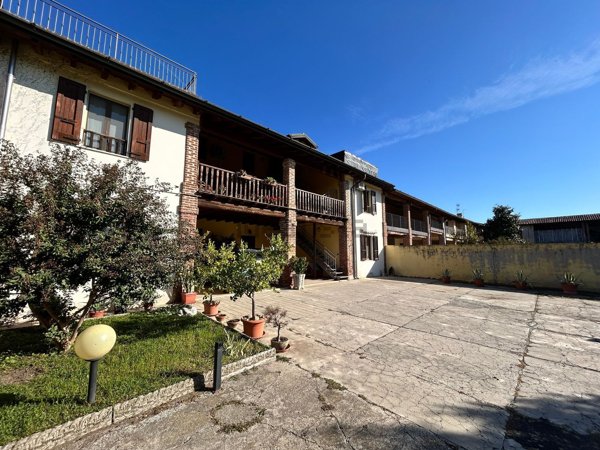 appartamento in vendita a Brandico