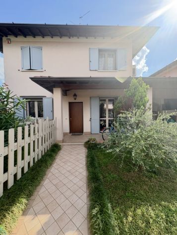 casa indipendente in vendita a Brandico