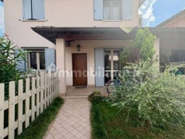 casa indipendente in vendita a Brandico