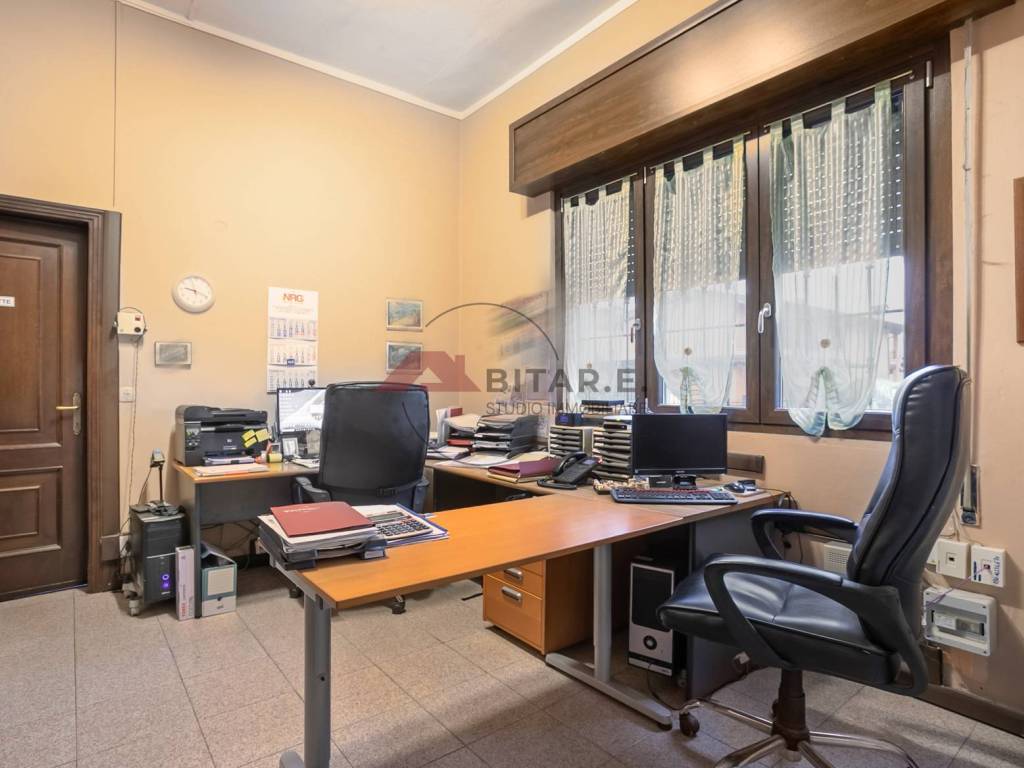 locale commerciale in vendita a Brandico