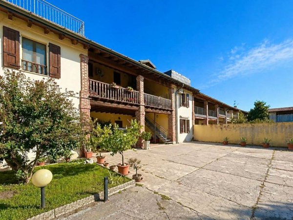 appartamento in vendita a Brandico in zona Castelgonelle