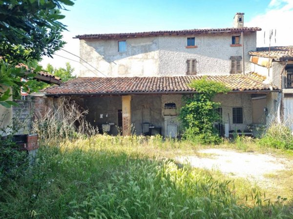 casa indipendente in vendita a Brandico