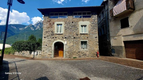 casa indipendente in vendita a Braone