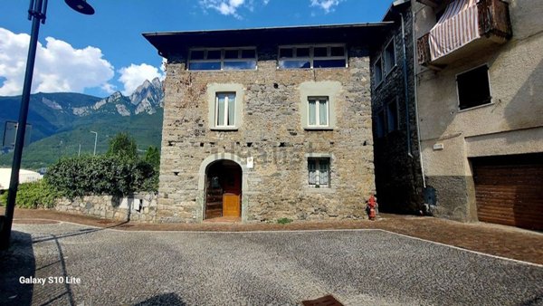 casa indipendente in vendita a Braone